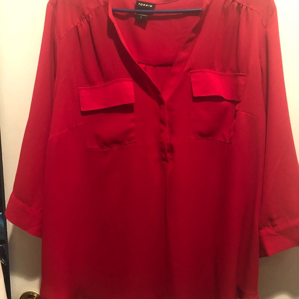 Red 3/4 sleeve blouse